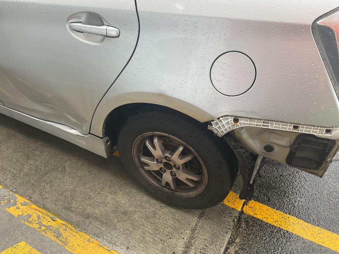 Photo '10' of Toyota Prius