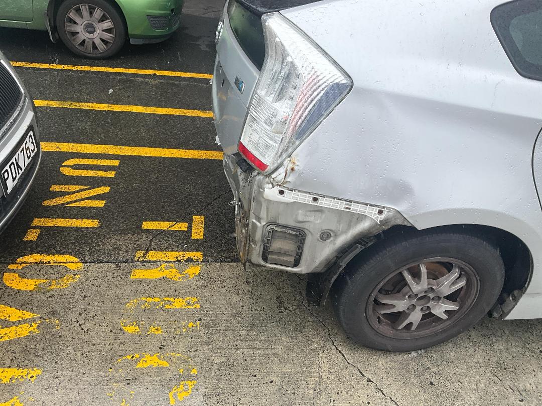 Photo '14' of Toyota Prius