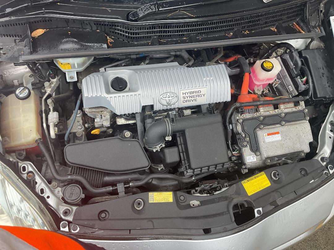 Photo '16' of Toyota Prius