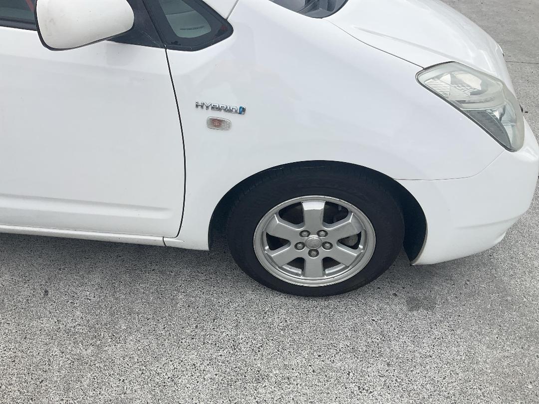 Photo '2' of Toyota Prius Photo '2' of Toyota Prius