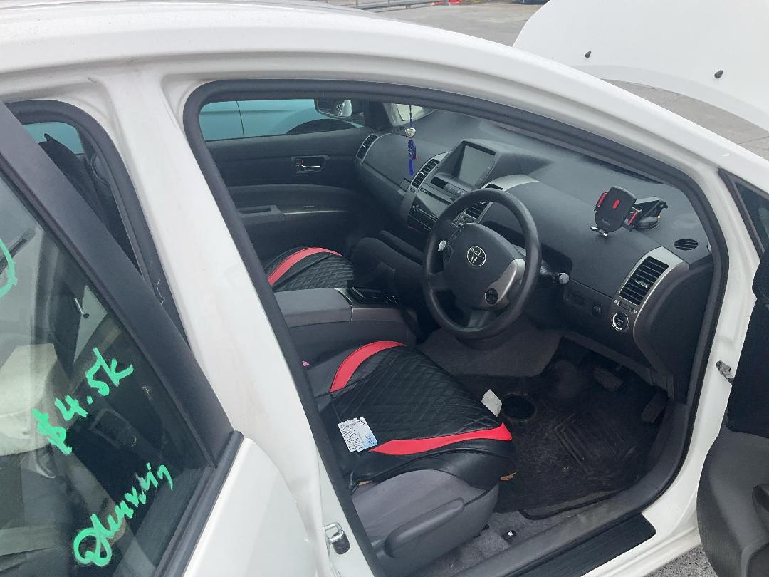 Photo '17' of Toyota Prius Photo '17' of Toyota Prius