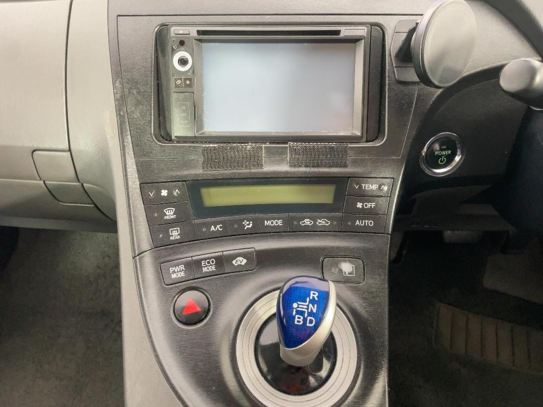 Photo '18' of Toyota Prius