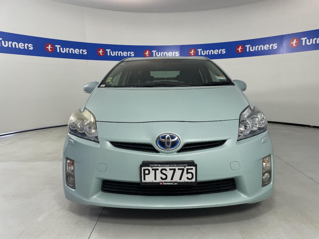 Photo '2' of Toyota Prius Photo '2' of Toyota Prius