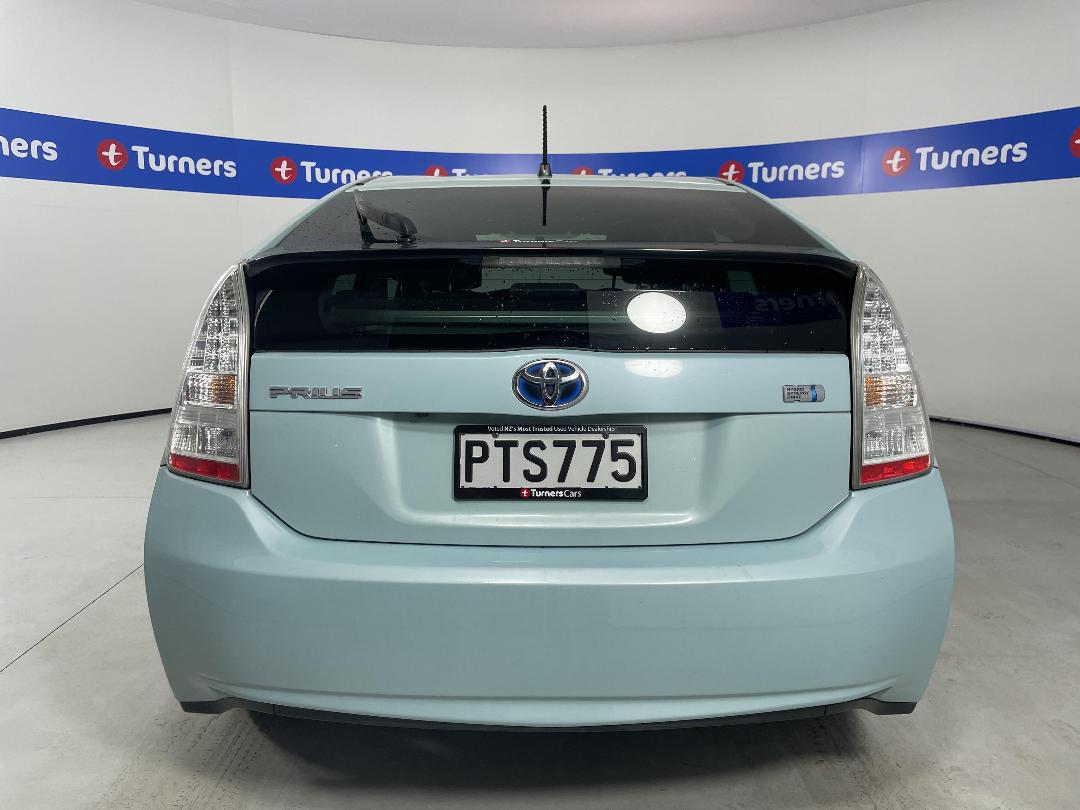 Photo '6' of Toyota Prius Photo '6' of Toyota Prius