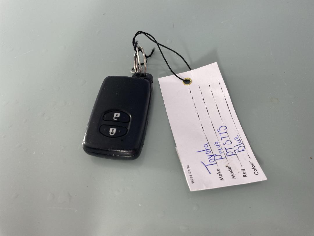 Photo '22' of Toyota Prius Photo '22' of Toyota Prius