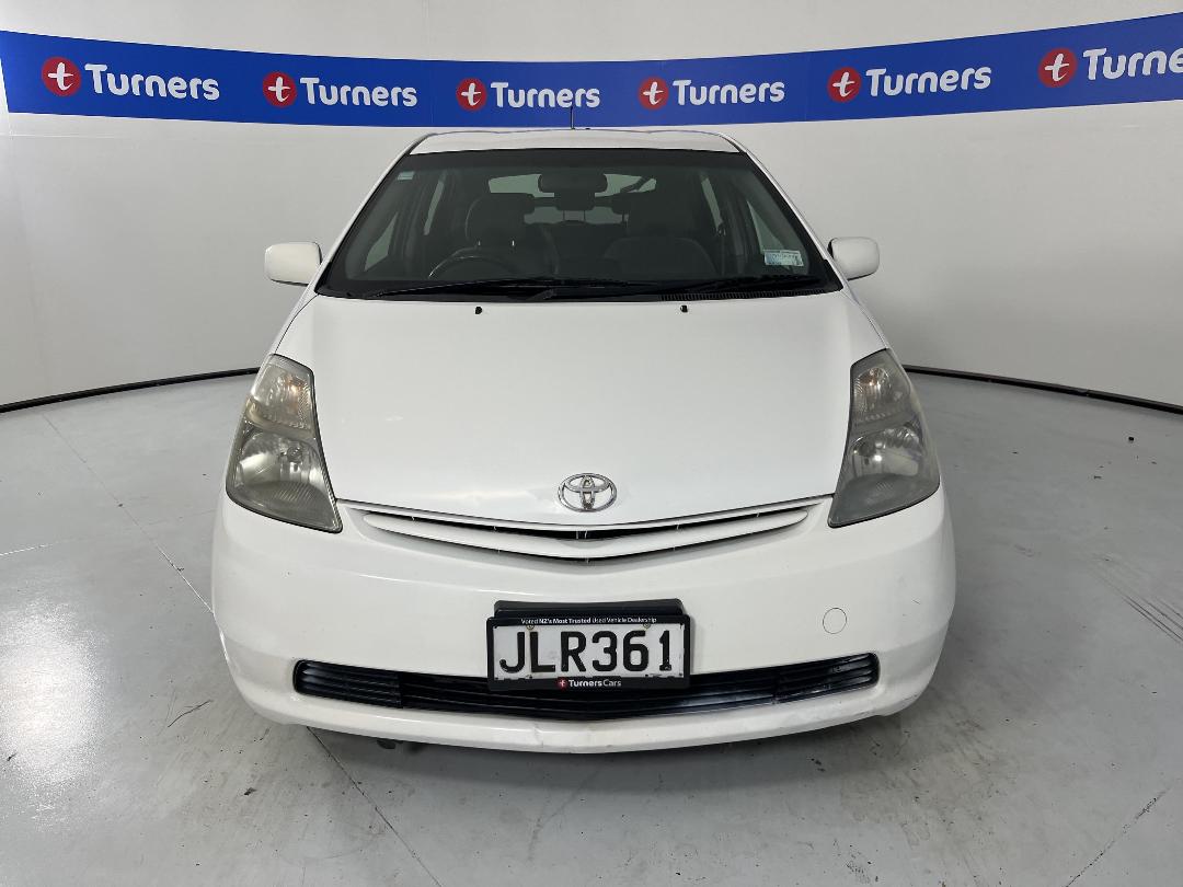 Photo '2' of Toyota Prius Photo '2' of Toyota Prius