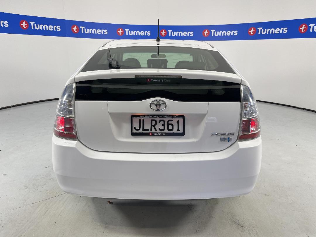 Photo '6' of Toyota Prius Photo '6' of Toyota Prius