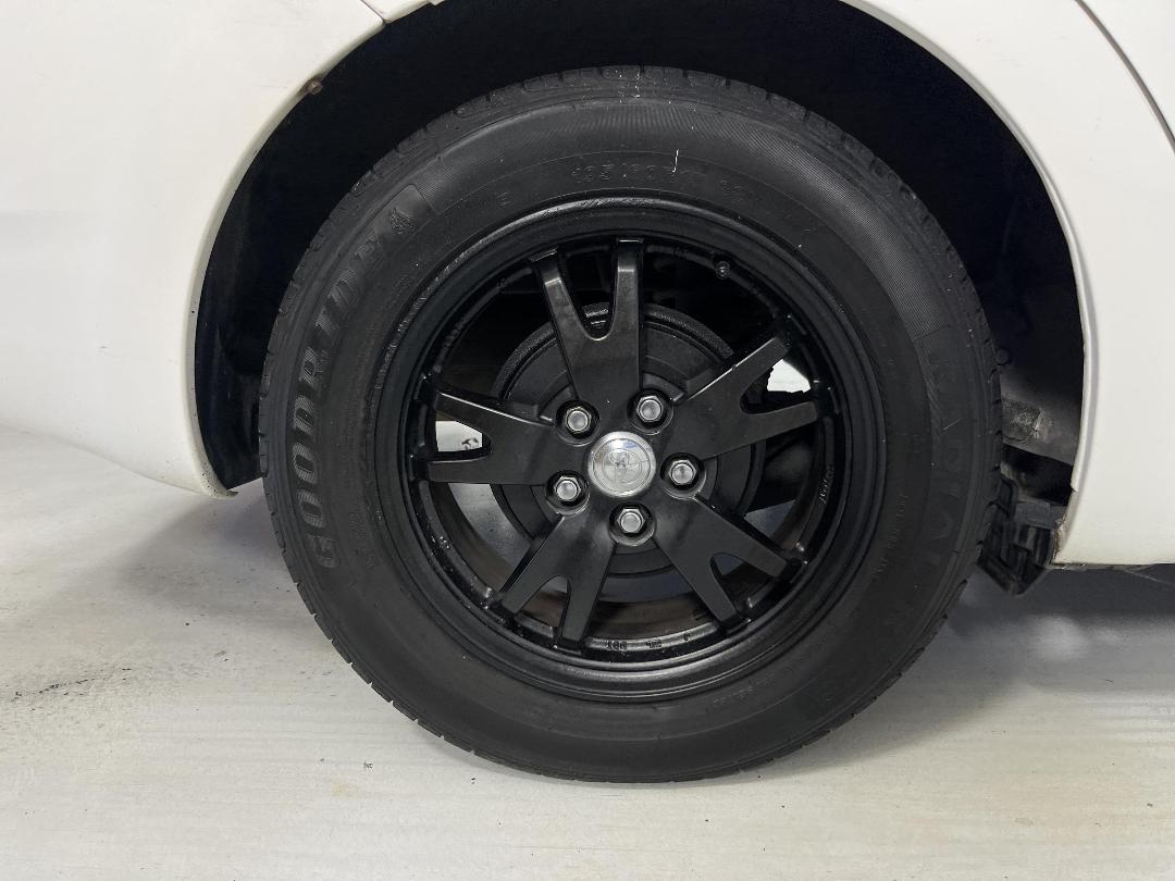 Photo '12' of Toyota Prius Photo '12' of Toyota Prius