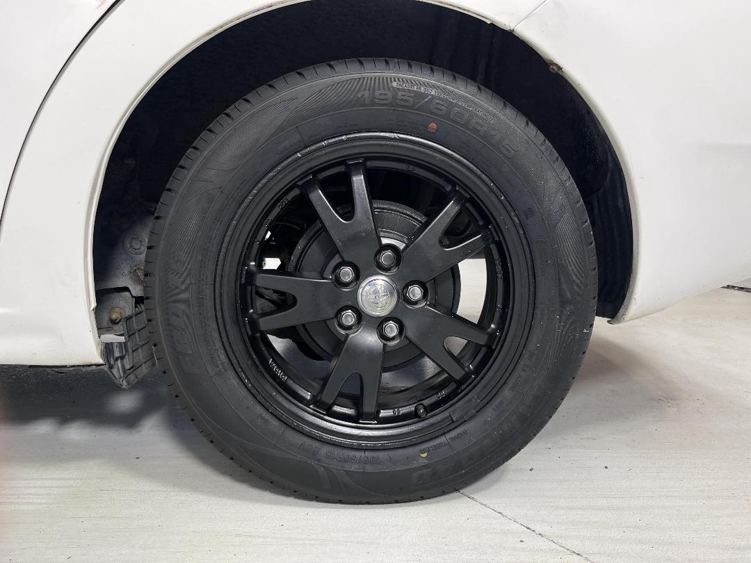 Photo '11' of Toyota Prius Photo '11' of Toyota Prius