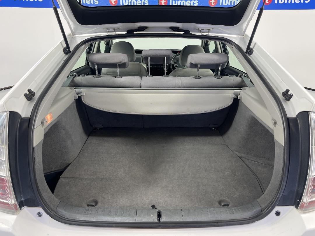 Photo '14' of Toyota Prius Photo '14' of Toyota Prius