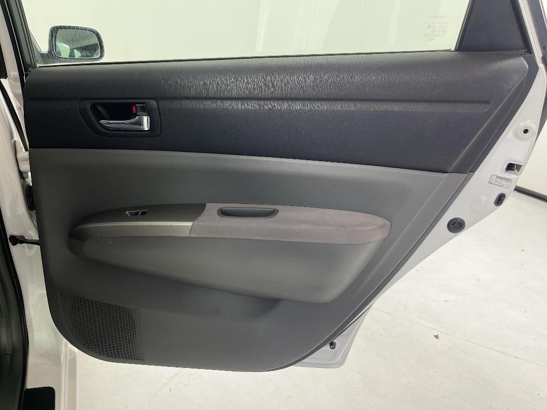 Photo '19' of Toyota Prius Photo '19' of Toyota Prius