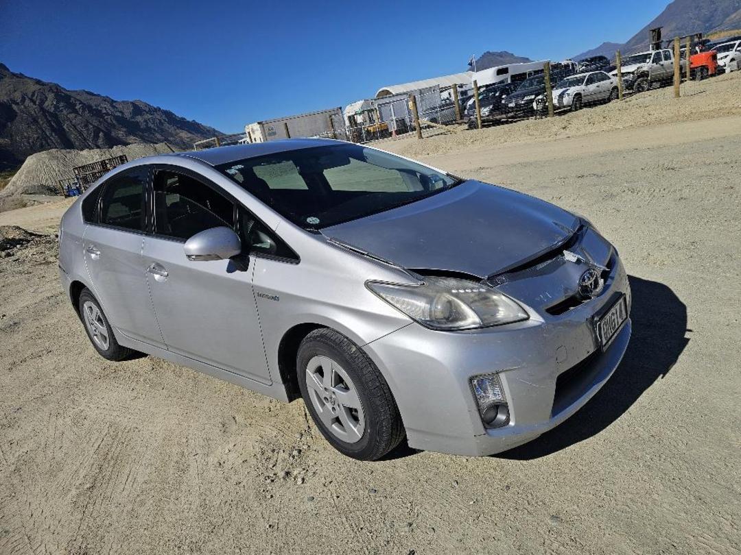 Photo '2' of Toyota Prius