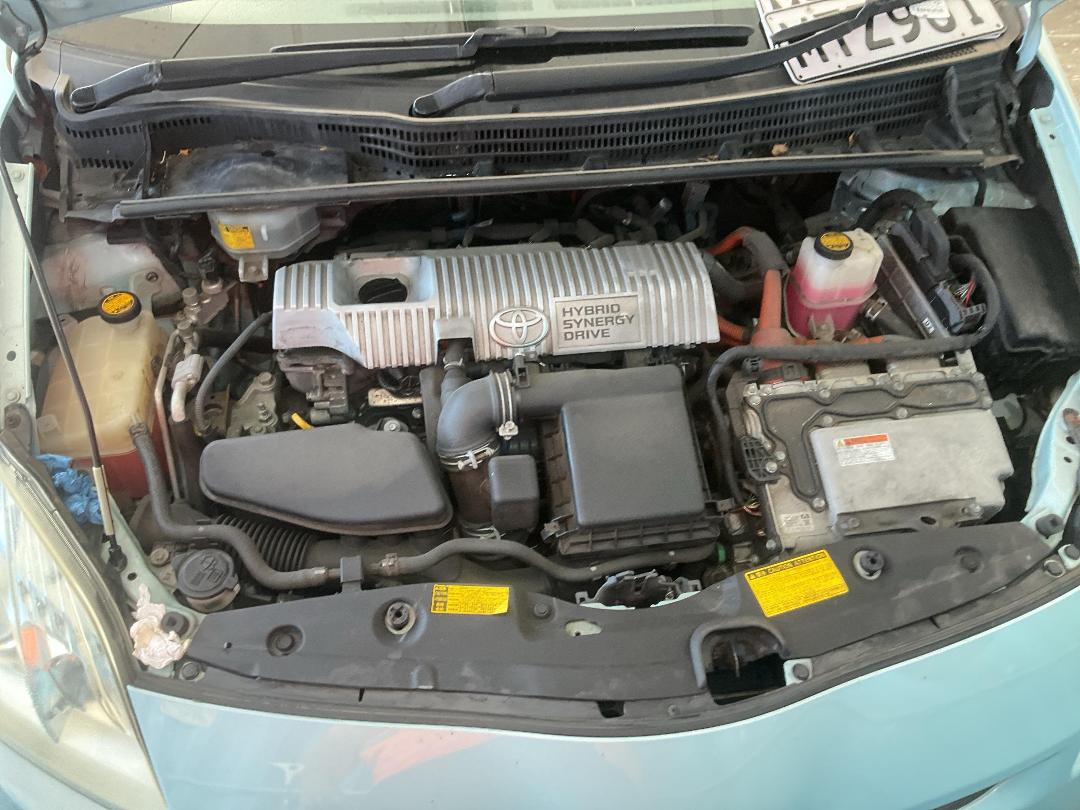 Photo '14' of Toyota Prius Hybrid