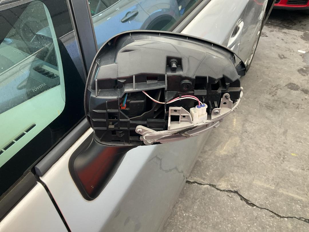 Photo '6' of Toyota Prius