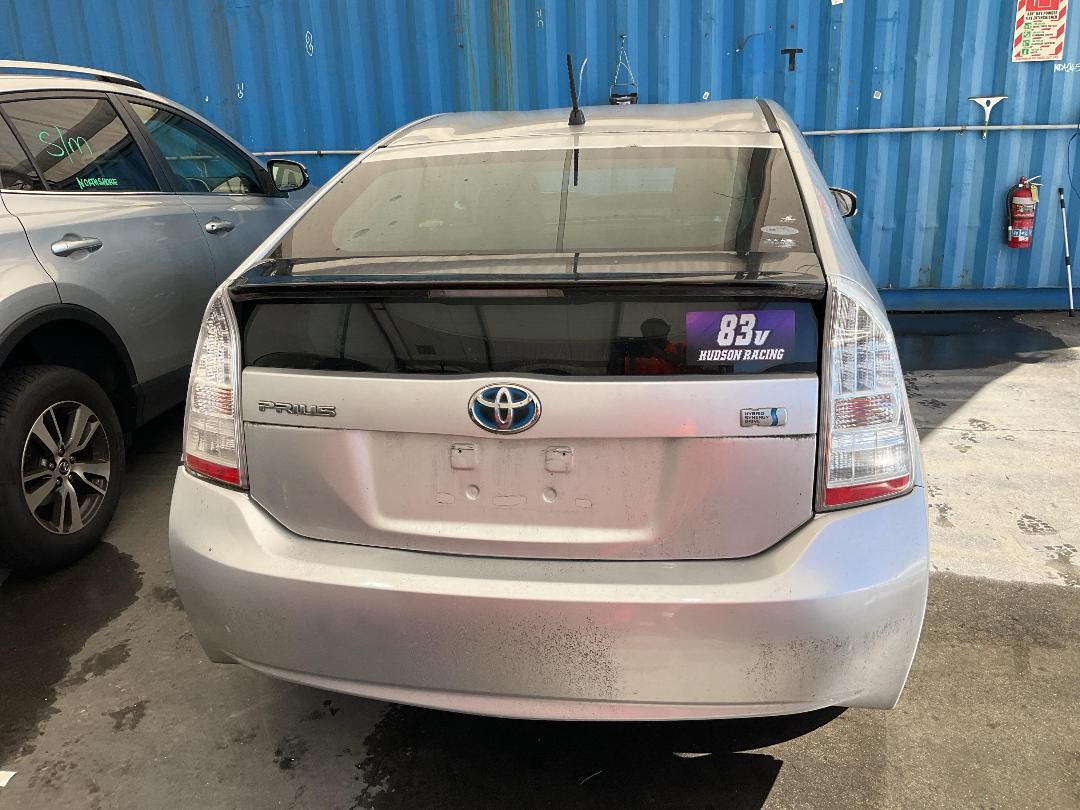 Photo '10' of Toyota Prius
