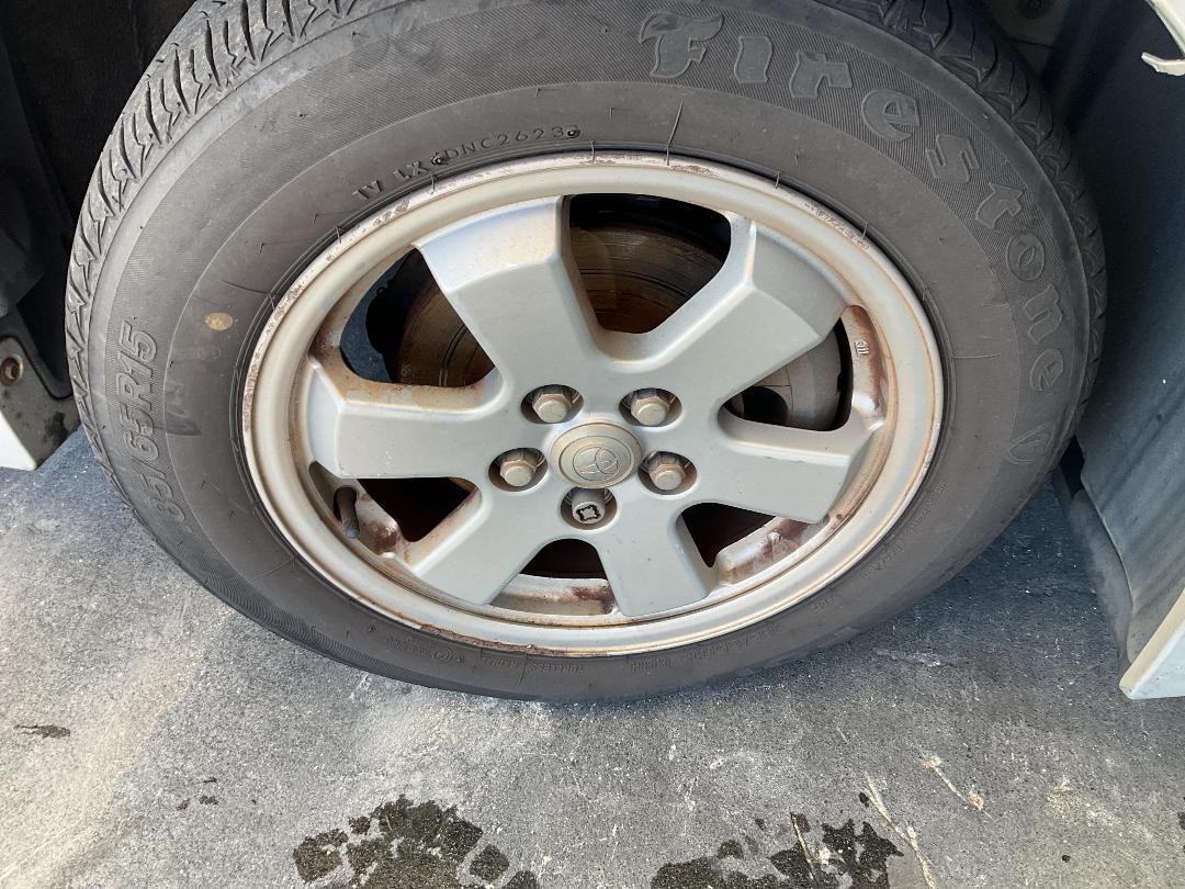 Photo '13' of Toyota Prius