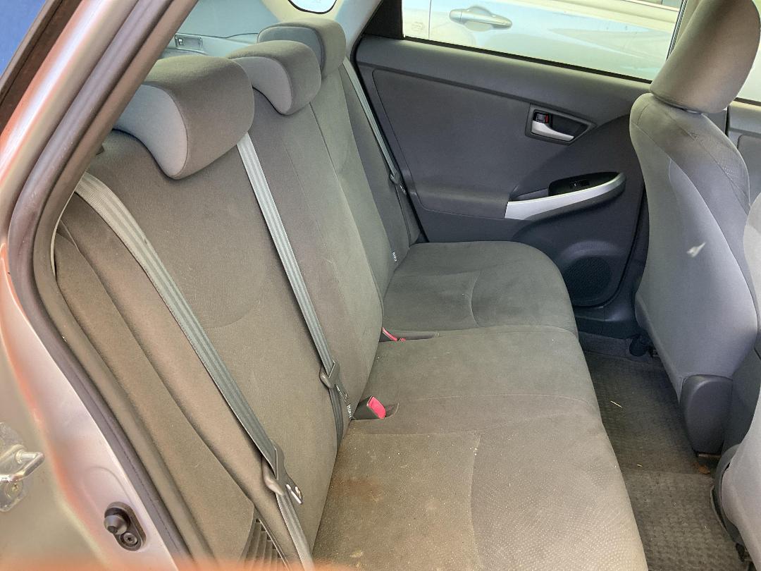 Photo '16' of Toyota Prius