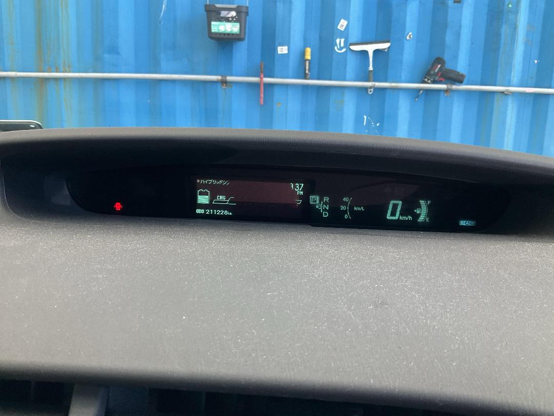 Photo '14' of Toyota Prius