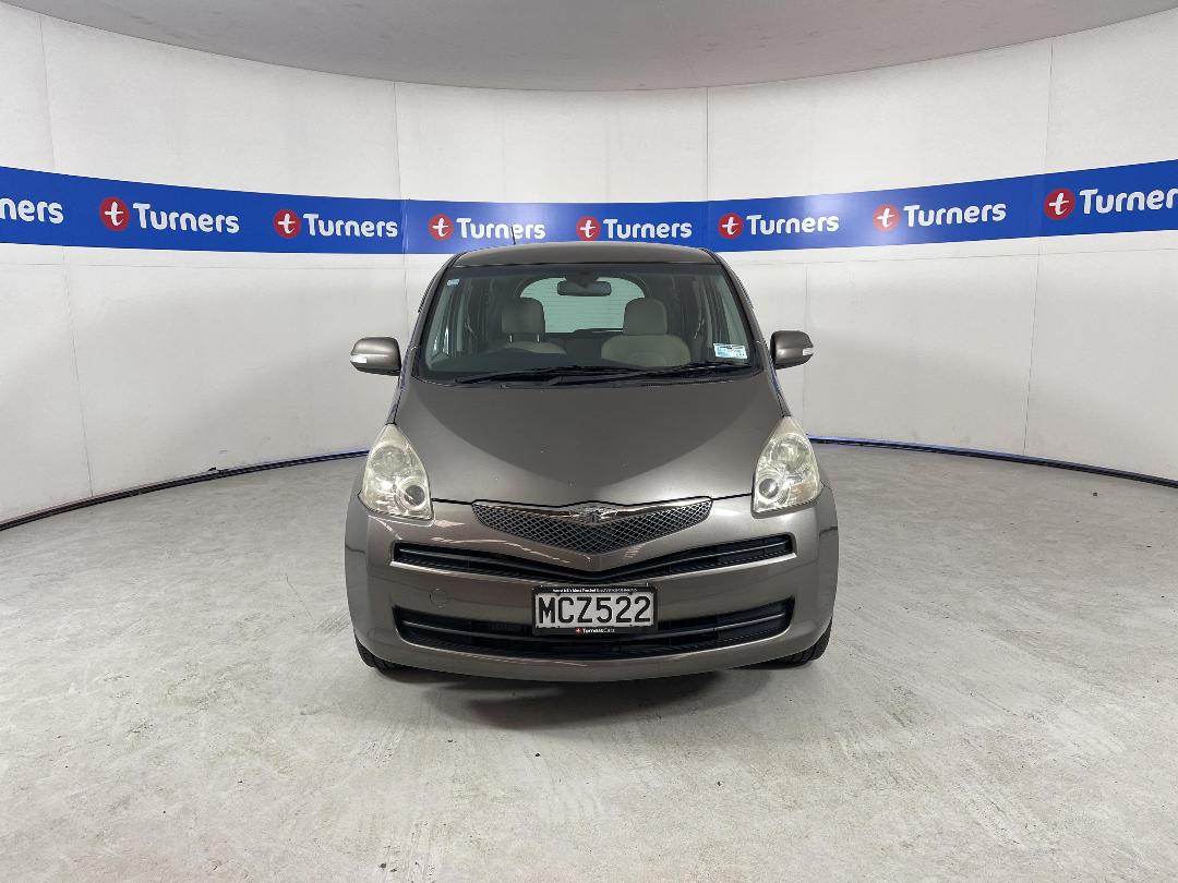 Photo '2' of Toyota Ractis