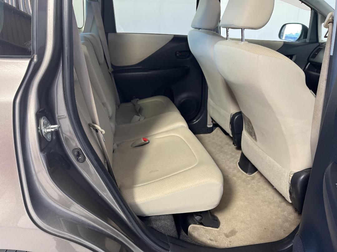 Photo '20' of Toyota Ractis