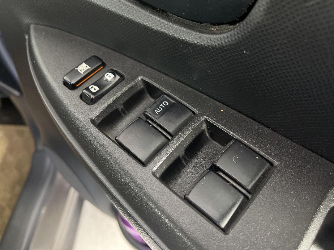 Photo '23' of Toyota Ractis