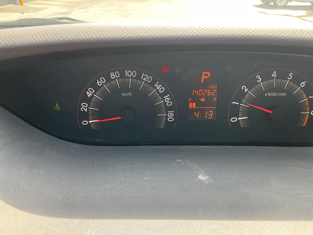 Photo '8' of Toyota Ractis Photo '8' of Toyota Ractis