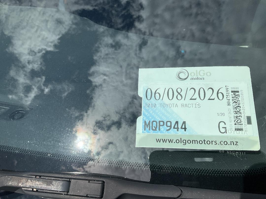 Photo '9' of Toyota Ractis Photo '9' of Toyota Ractis