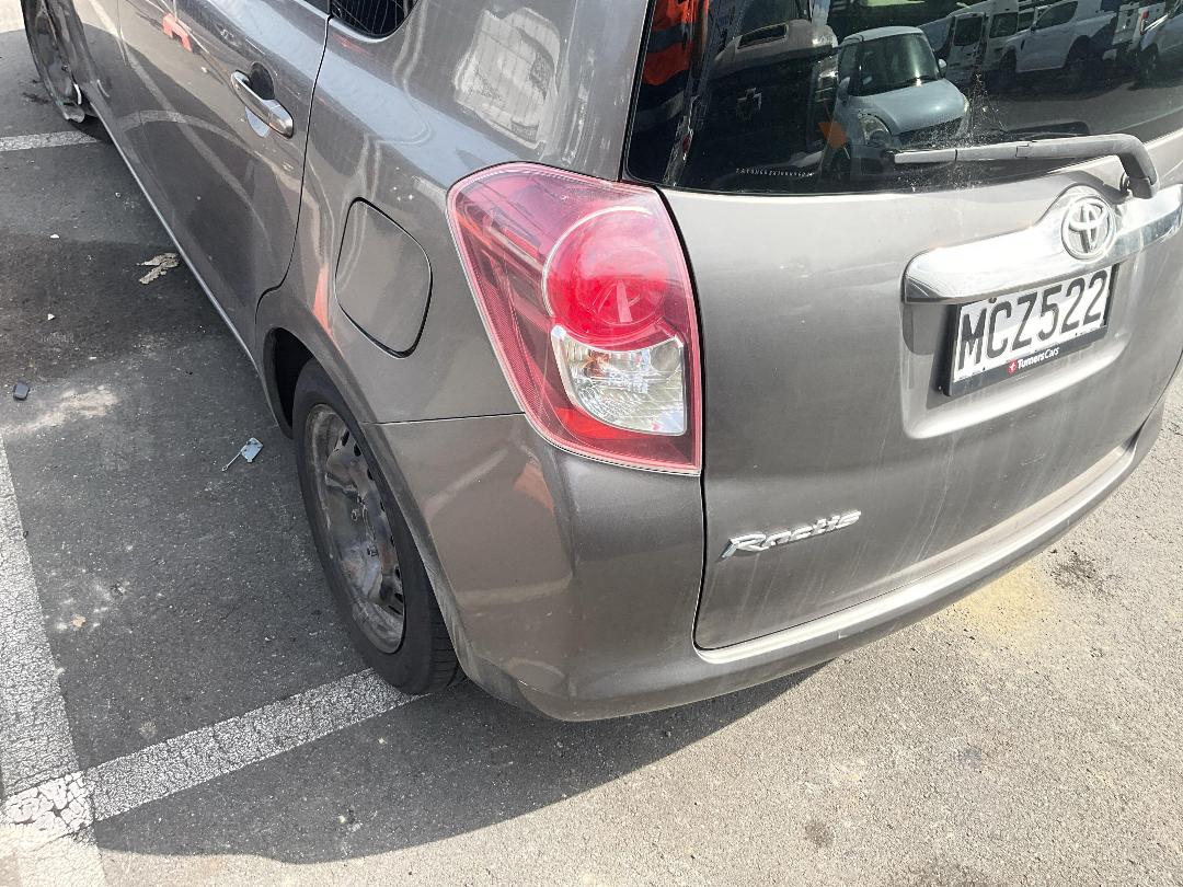 Photo '10' of Toyota Ractis