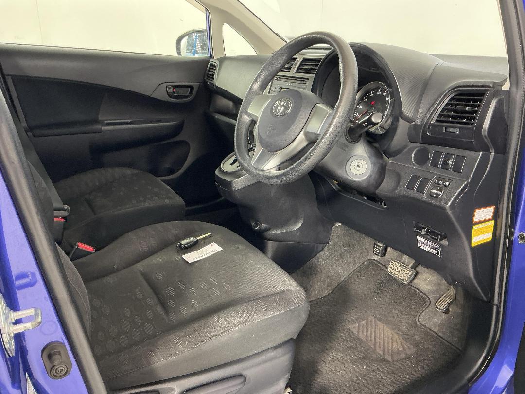 Photo '16' of Toyota Ractis