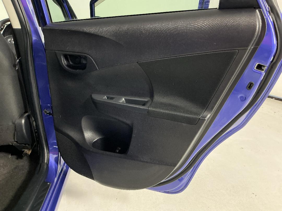 Photo '19' of Toyota Ractis