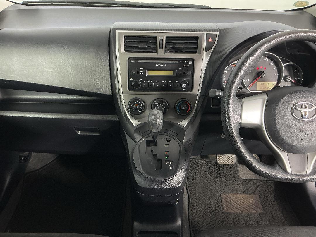 Photo '18' of Toyota Ractis