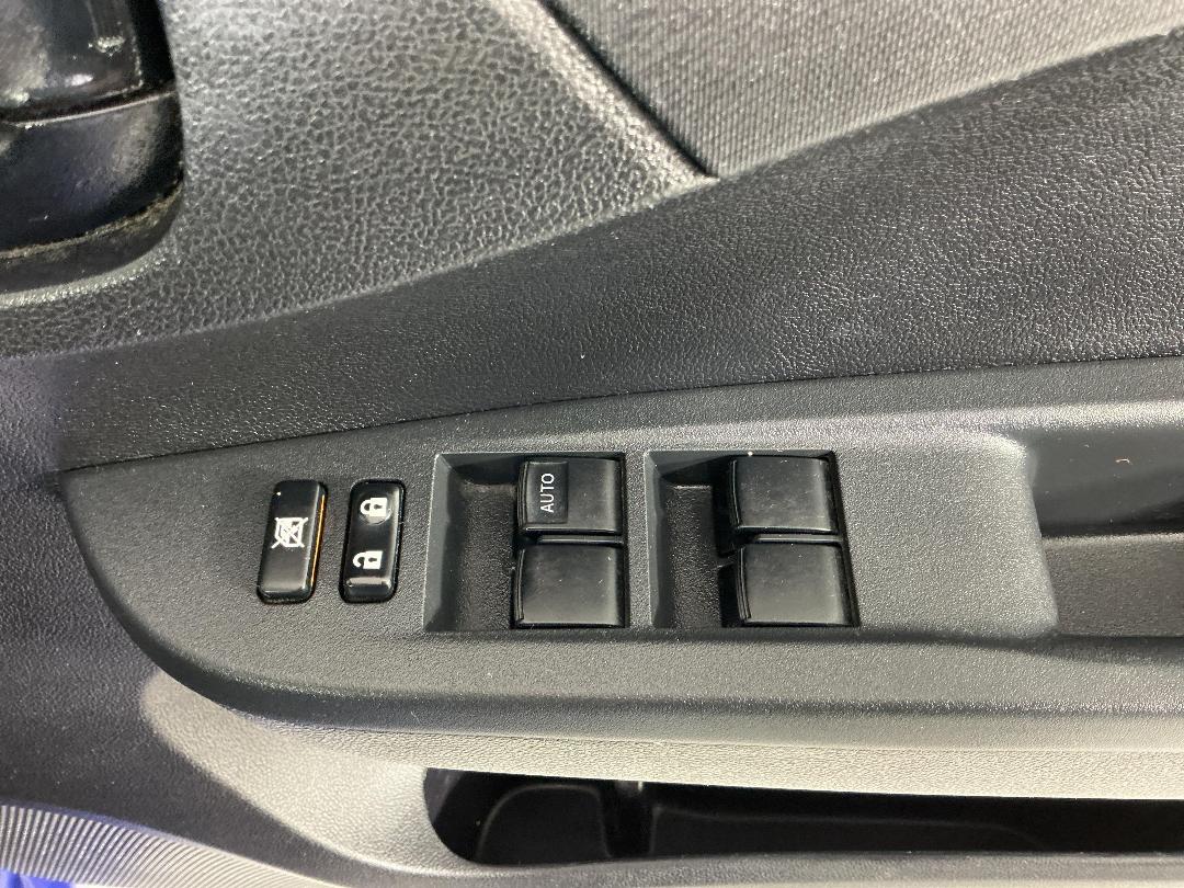 Photo '23' of Toyota Ractis