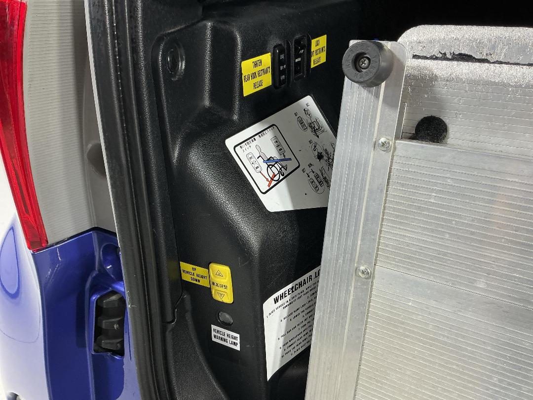 Photo '27' of Toyota Ractis