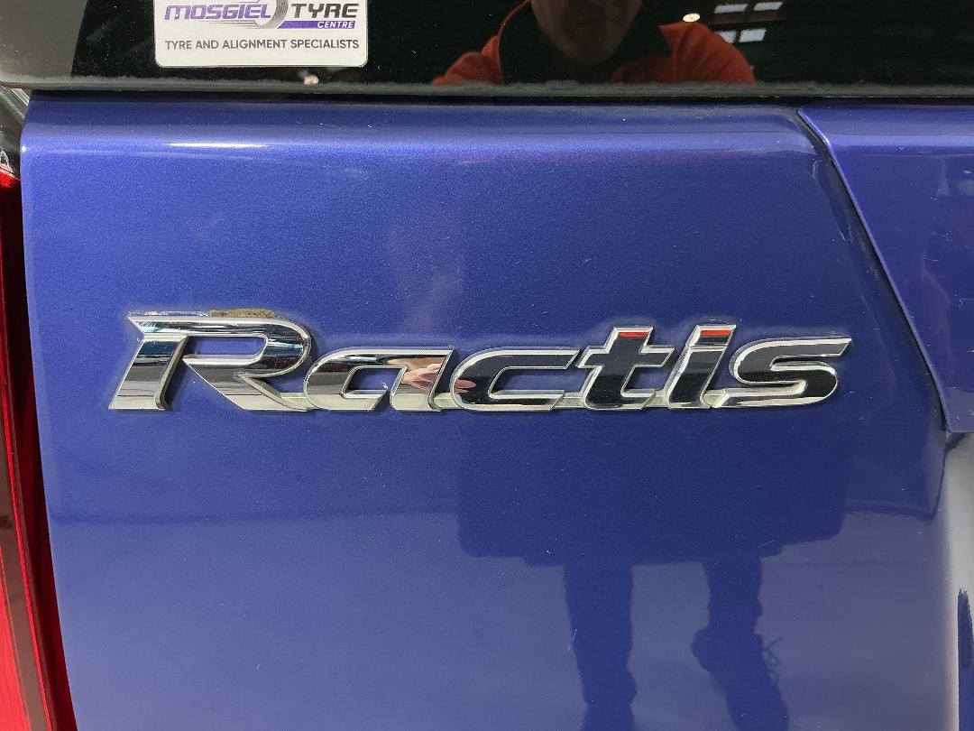 Photo '28' of Toyota Ractis