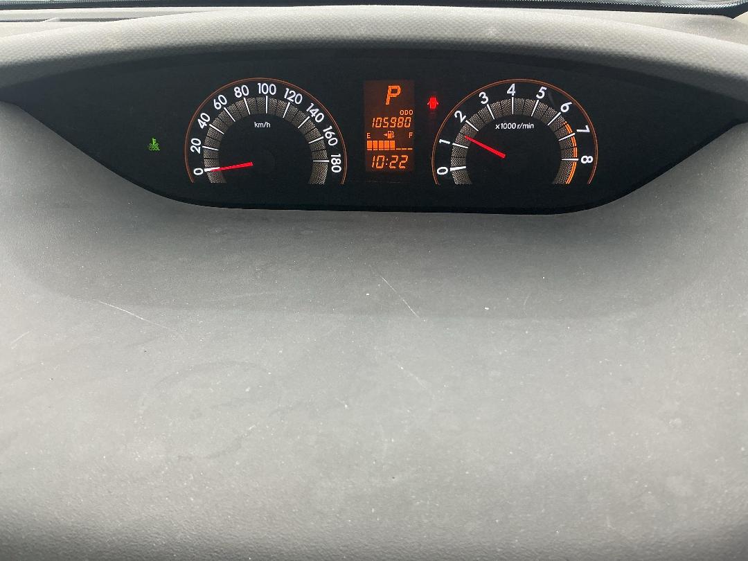 Photo '15' of Toyota Ractis Photo '15' of Toyota Ractis