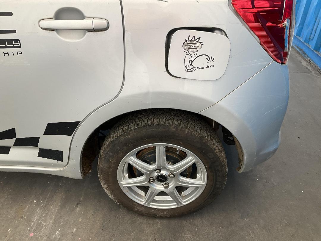 Photo '12' of Toyota Ractis