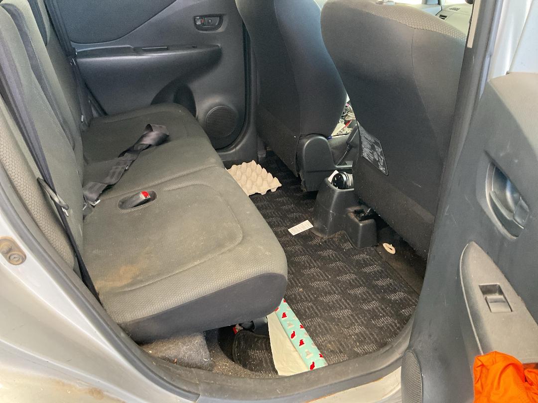 Photo '25' of Toyota Ractis