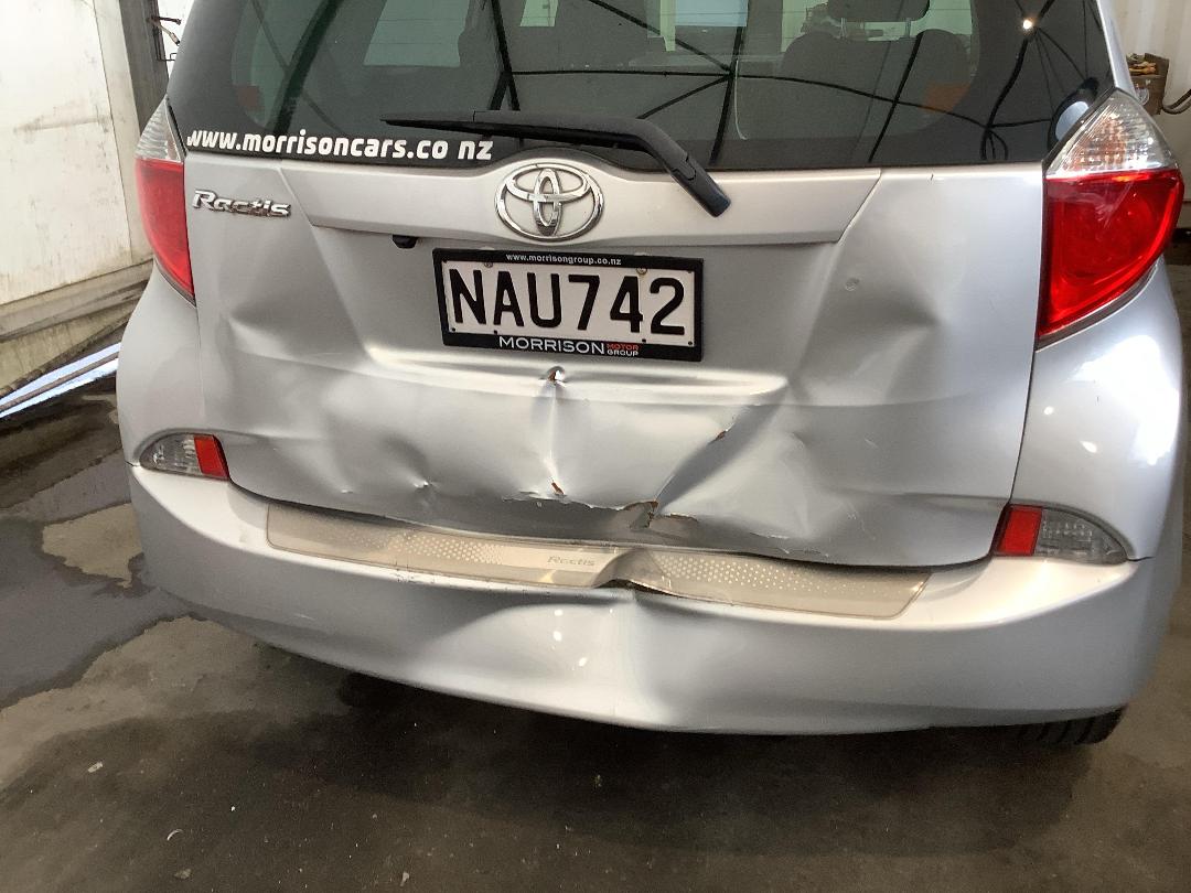 Photo '5' of Toyota Ractis