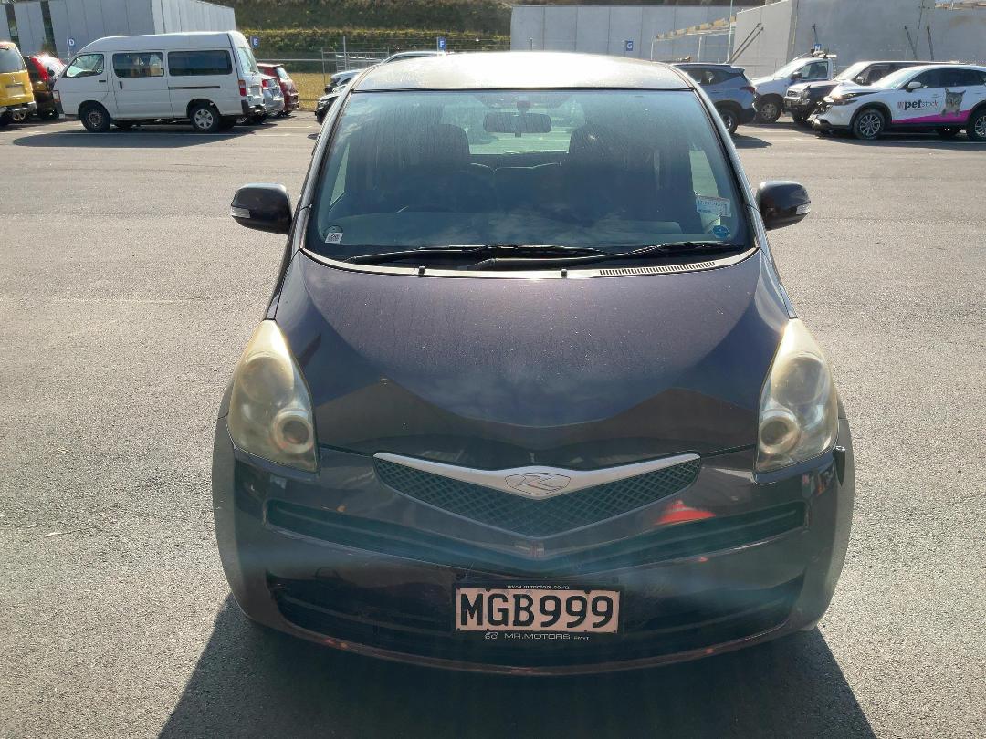 Photo '2' of Toyota Ractis