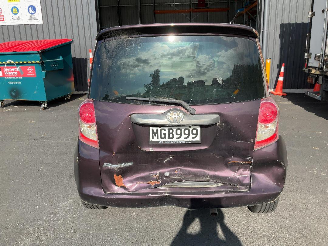 Photo '6' of Toyota Ractis