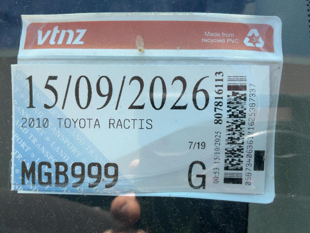 Photo '24' of Toyota Ractis