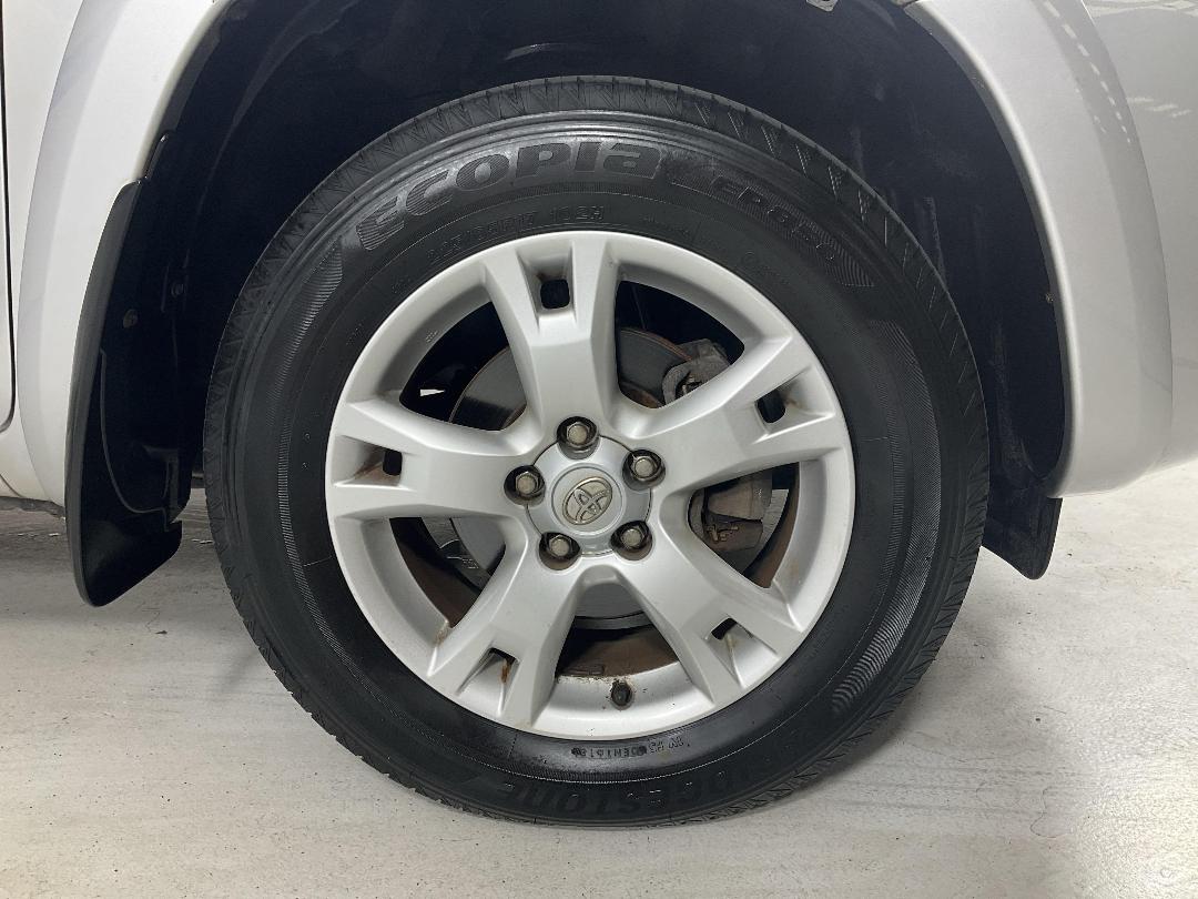 Photo '9' of Toyota Rav4 Photo '9' of Toyota Rav4