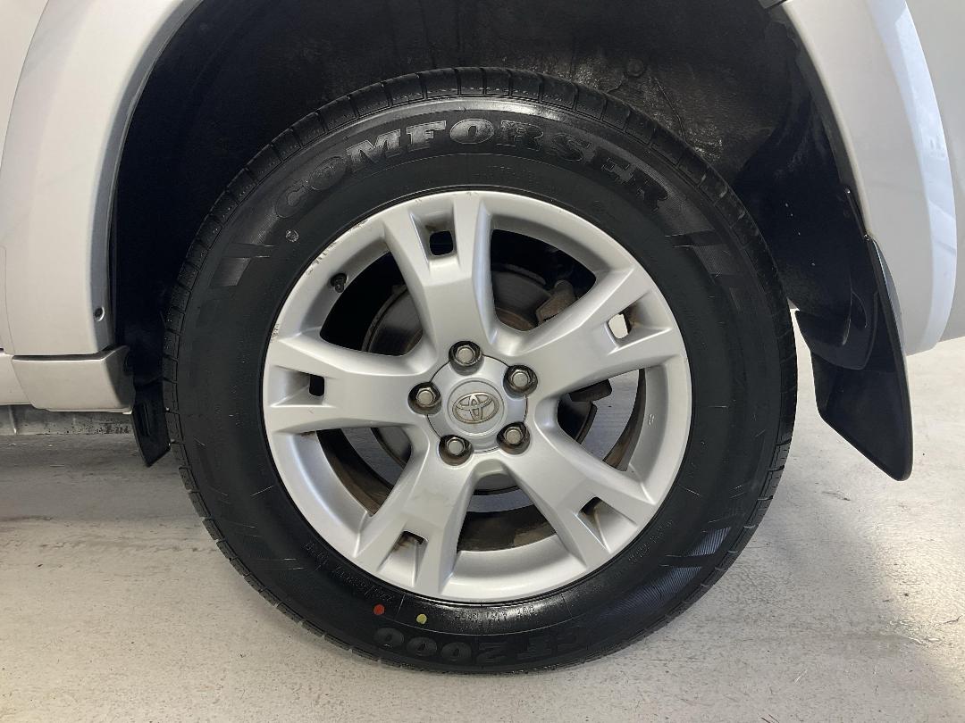 Photo '11' of Toyota Rav4 Photo '11' of Toyota Rav4