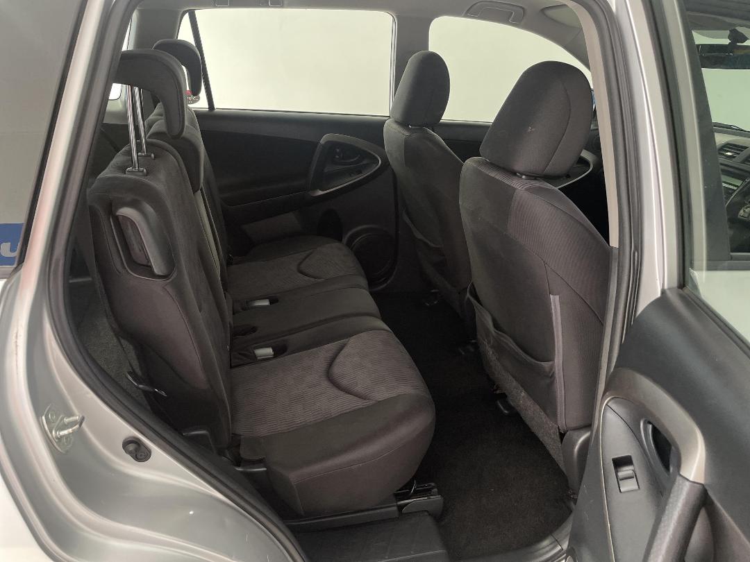 Photo '20' of Toyota Rav4 Photo '20' of Toyota Rav4