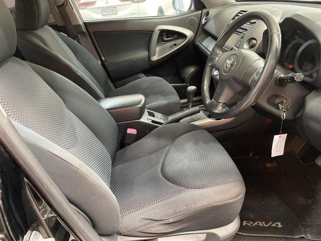 Photo '15' of Toyota Rav4 LTD