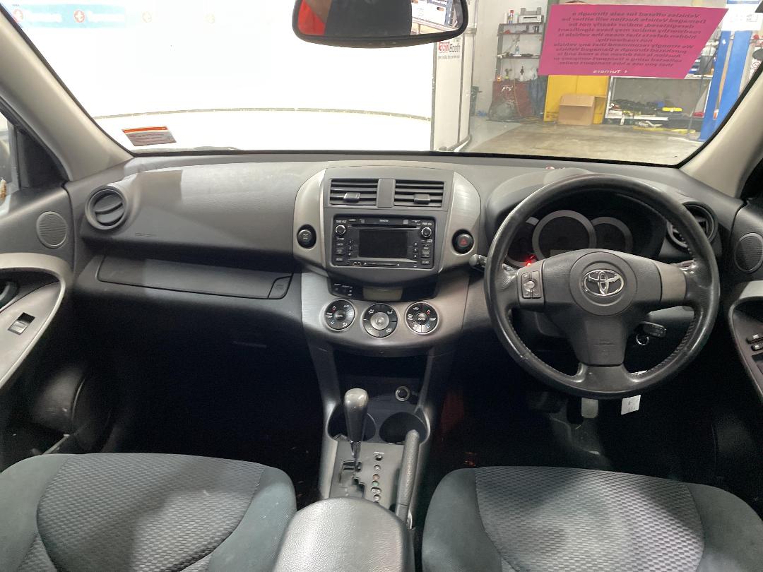 Photo '20' of Toyota Rav4 LTD