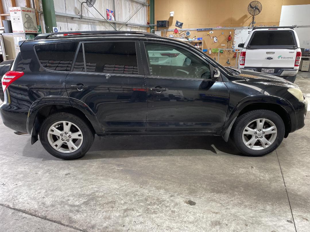 Photo '22' of Toyota Rav4 LTD