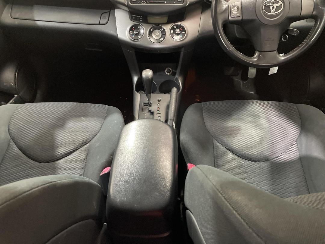 Photo '21' of Toyota Rav4 LTD