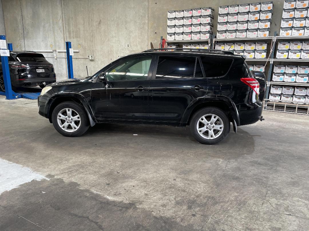 Photo '23' of Toyota Rav4 LTD