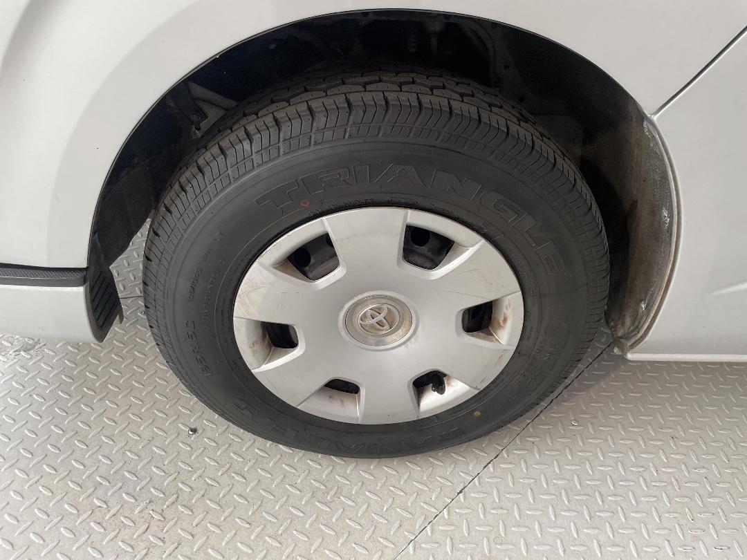 Photo '10' of Toyota Regius